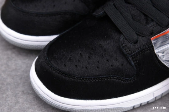 Toy SB Dunk Nike (2020) Medicom Low CZ5127-001 0725